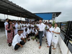 Students planting trees with Shivram Samajik Vikas Sansthan (SSVS) team